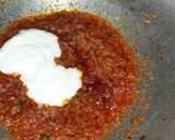 A picture of step 5 of Parwal do Pyaza.