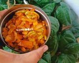 A picture of step 5 of Snake Gourd / Padwal sabji.