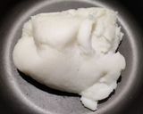 A picture of step 2 of Rice flour sesame dumplings.