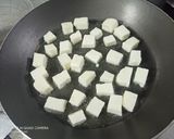 A picture of step 1 of Shahi Matar Paneer Masala.