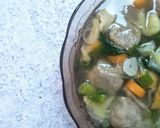 Foto langkah ke 4 dari resep Sayur Sop Bakso Ala Rumahan.