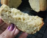 Foto langkah ke 4 dari resep Bolu pisang padat lembut.