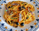 Foto del paso 9 de la receta: Spaghetti con anchoas y aceitunas negras