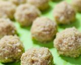 Foto del paso 2 de la receta: Albóndigas de pollo en salsa de cebolla 🧅 🐣