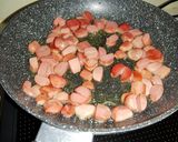 Foto del paso 1 de la receta: Espaguetis con salchichas