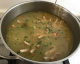 Foto del paso 7 de la receta: Caldo de patitas de pollo