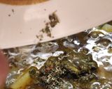 A picture of step 6 of Palak Aloo ki bhujiya.