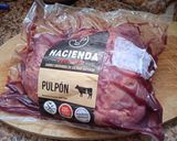 Foto del paso 1 de la receta: Pulpón relleno de jamón, panceta, queso, morrón, y aceitunas