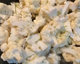 A picture of step 1 of Dry-fried cauliflower 干煸花椰菜.