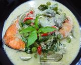 รูปขั้นตอนการทำที่ 4 ของ แกงเขียวหวานปลาแซลมอน