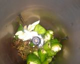 A picture of step 3 of Timatar k pakory (bhujay).