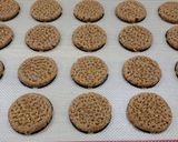 Foto del paso 4 de la receta: 🎀🎄Galletitas especiadas para regalar 🎀Canela, naranja y miel; aromas navideños 🎄🎀