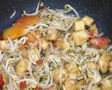 Foto langkah ke 6 dari resep Tumis Tahu Tauge.