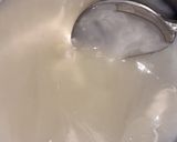 A picture of step 3 of White choco yogurt & Strawberry mousse.