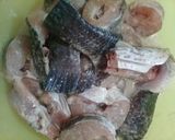 Foto langkah ke 1 dari resep Ikan aruan goreng tepung crispy.