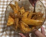 Foto langkah ke 4 dari resep Potato Wedges.