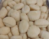 Φωτογραφία βήματος 6 της συνταγής Gnocchi (νιόκι) πατάτας με σάλτσα λεμονιού
