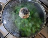 Une image de l'étape 7 de Poêlée d'épinards piquants 🍴.