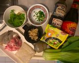รูปขั้นตอนการทำที่ 1 ของ เกี๊ยวน้ำกุ้งหมูเด้ง Shrimp Wonton with Bouncing Pork