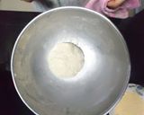 ચીઝ બસ્ટ પીઝા (cheez brust pizza recipe in gujarati) રેસીપી સ્ટેપ2ફોટો