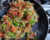 कॅफे स्टाइल  ग्रिल ‌‌ सँडविच (cafe style grill sandwich recipe in marathi) रेसिपी स्टेप 3 फोटो 