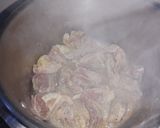 Foto del paso 3 de la receta: Carne de cerdo con papas