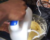 A picture of step 4 of Victorian sponge cake.