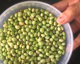 A picture of step 2 of Lilva kachori (tuvar kachori).