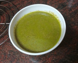 Foto del paso 2 de la receta: Contramuslos asados en freidora de aire con papas arrugas, piña y mojo verde