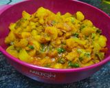 A picture of step 4 of Aloo or mooli ki sabji.