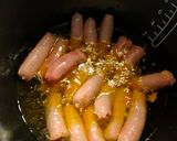 Foto del paso 2 de la receta: Salchichas con vino blanco y patatas cocidas