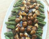 Foto langkah ke 7 dari resep Buncis Jamur Cah Bawang Putih Saos Black Papper.