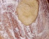 A picture of step 4 of Potatoes fried pie.