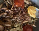 عکس مرحله 2 از دستور لقمه مرغ و قارچ