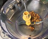 Une image de l'étape 1 de Marinade à la moutarde à l'ancienne,ail,orange,gingembre et origan (pour viandes et volailles).