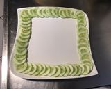 Une image de l'étape 3 de Salade aux trois tomates, concombres et persil.