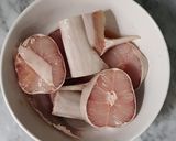 Hình bước làm 1 của món Canh chua măng cá nhám