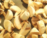Foto del paso 3 de la receta: Alcachofas cocidas con canela y champiñones al ajillo