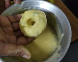 A picture of step 5 of Aalu vada.