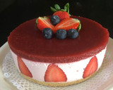 Foto del paso 1 de la receta: Tarta de fresa sin horno 🤪🤪🤪 deliciosa