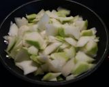 Foto del paso 3 de la receta Tortilla de calabacín y gambas
