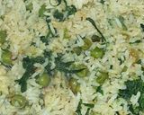 A picture of step 5 of Methi Matar pulaw.