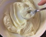 A picture of step 5 of Ginger & Mango Cheese Cake.