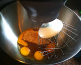 Foto del paso 1 de la receta: Three-Bran Sponge Cake con jengibre y fruta tropical