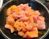 Foto del paso 2 de la receta: Ñoquis de Pollo al curry picante