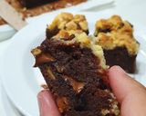 Foto langkah ke 6 dari resep Banana Crumble Brownies 🇺🇲.