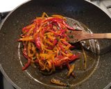 A picture of step 1 of Linguine with Sweet Italian Peppers.