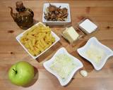 Foto del paso 1 de la receta Macarrones gratinados con setas y manzana!!