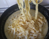 Foto del paso 5 de la receta: Fettuccine con bacon nata y queso fresco