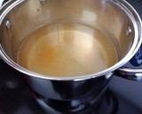 Foto del paso 1 de la receta: Consomé de pollo con sémola
